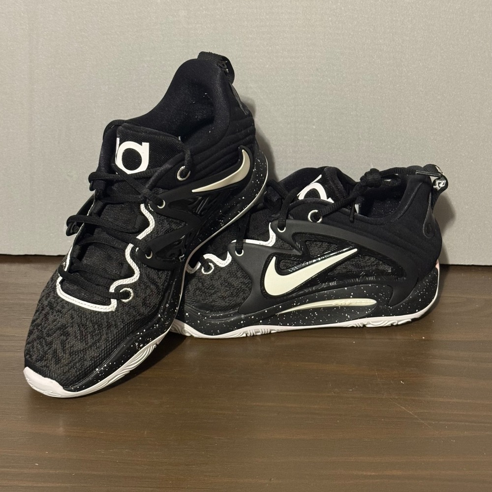 Nike Mens KD 15 Basketball Shoes Black White Speckled DO9826-002 Size 8 Sneakers